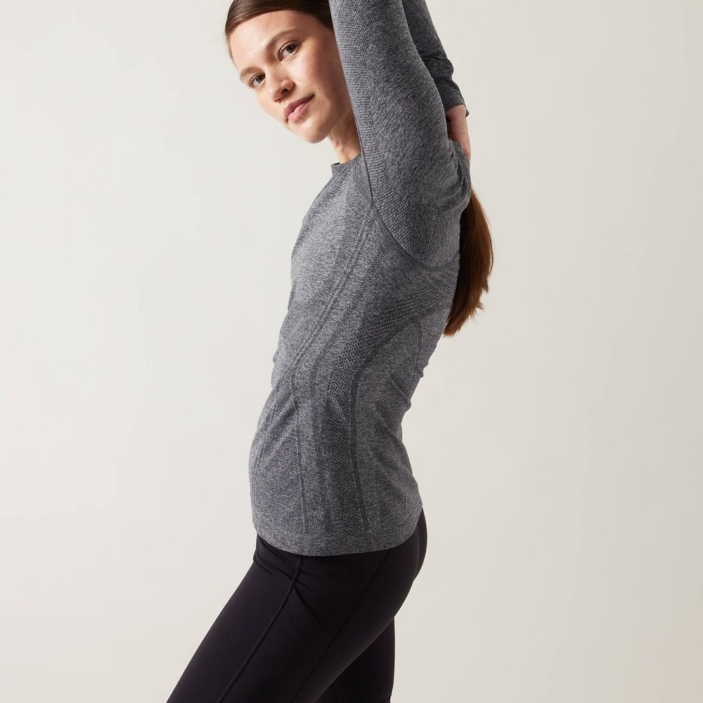 Athleta Momentum Seamless Long Sleeve Top M (NWOT)